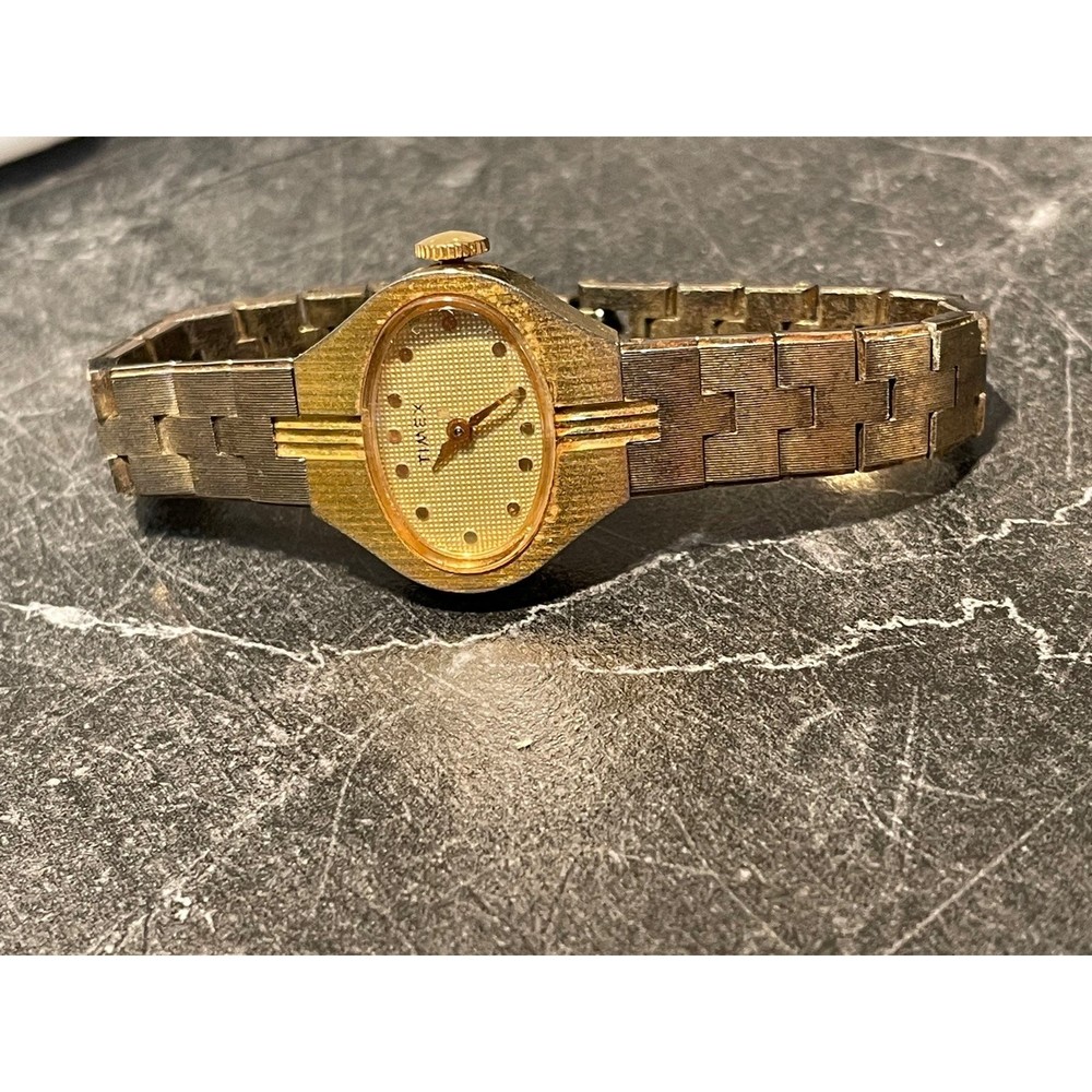 Vintage Ladies Gold Tone Timex Mechanical Wind Up Watch